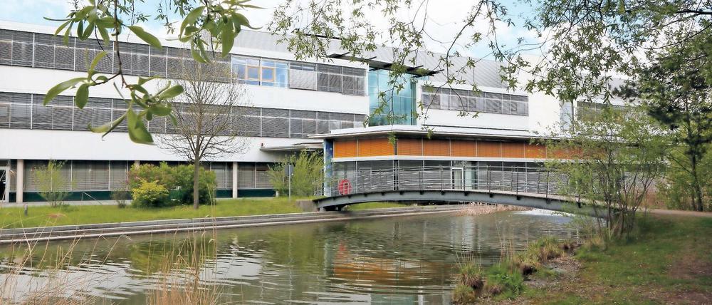 Campus im Grünen. Das Land Brandenburg und die Europäische Union haben das neue Fraunhofer-Zentrum mit 25 Millionen Euro gefördert.