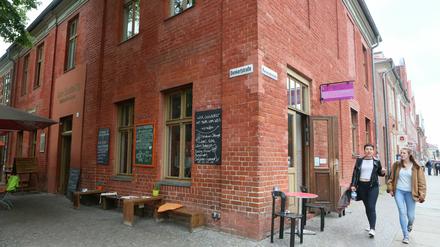 Das zweitägige CSD-Fest wird vor dem "La Leander" in Potsdam gefeiert.