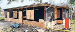 Geschichtsträchtig. Am Alexander-Haus in Groß Glienicke wird gefeiert.