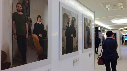 In den Potsdamer Bahnhofspassagen ist die Ausstellung „Luther und die Folgen. Reformation in Brandenburg“ zu sehen.