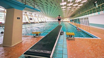 Das alte Bad am Brauhausberg schließt am 21. Mai 2017. Welche Erinnerungen verbinden Sie mit der Schwimmhalle?
