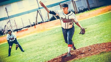 Werfen, schlagen, fangen, rennen. Baseball ist ein facettenreicher Sport, der in den USA Massen begeistert. In Potsdam wird er seit nunmehr 20 Jahren vom USV betrieben.