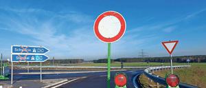 Keine Durchfahrt. Bislang ist erst ein 11,3 Kilometer langer Abschnitt der A14-Nordverlängerung von Magdeburg über Wittenberge nach Schwerin auf Brandenburger Gebiet frei. Für Unternehmer in der Prignitz wäre der Anschluss wichtig.