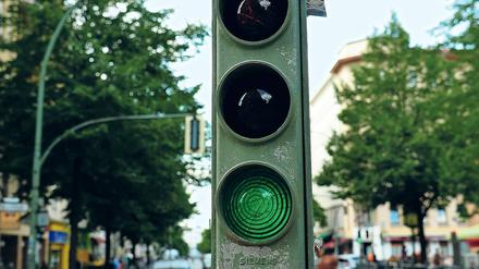 Vorfahrt für Radfahrer. Mit abgegrenzten Fahrstreifen, Radschnellwegen und radlerfreundlichen Ampelschaltungen soll das Fahrradfahren sicherer und bequemer werden.