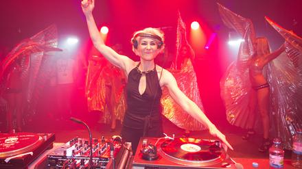 Marusha gehört zu den Unterstützern der ersten Stunde - und wird auch beim Benefizkonzert im Lindenpark auftreten. Dieses Bild entstand beim Berlin Summer Rave 2012.
