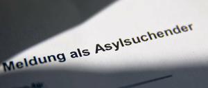 Viel Arbeit. Asylverfahren bringen die Gerichte in Berlin und Brandenburg an ihre Belastungsgrenze. Die 94 Richter am Verwaltungsgericht Berlin haben aktuell einen Berg von rund 15 000 Fällen abzuarbeiten.