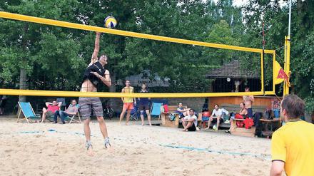 Standort gesucht. Der Beachvolleyballplatz im Volkspark muss umziehen.