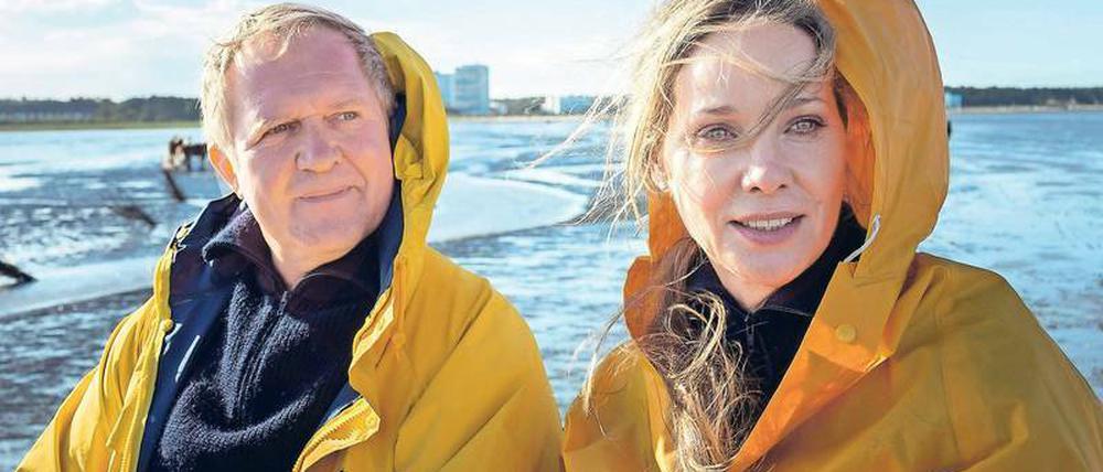 Ann-Kathrin Kramer und Harald Krassnitzer, die auch im richtigen Leben ein Paar sind, geben im ersten Teil „Eltern allein zu Haus“ die Schröders.