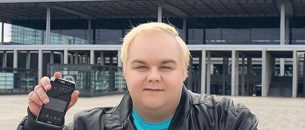 Tourist im Terminal. Gerome Jeames machte auf seinem Rundgang durch das Flughafengebäude Schnappschüsse – völlig ungestört.
