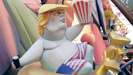 Hungriger weißer Mann. Donald Trump steht vor allem für die ungute Verquickung zwischen Wirtschaft und Politik in den USA, sagt die Autorin Antje Rávic Strubel. Jetzt erst werde das so richtig offenbar. Ganz wie im Märchen, wo es auch eine viel zu lange Weile dauert, bis jemand sagt: Der Kaiser ist nackt!