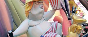 Hungriger weißer Mann. Donald Trump steht vor allem für die ungute Verquickung zwischen Wirtschaft und Politik in den USA, sagt die Autorin Antje Rávic Strubel. Jetzt erst werde das so richtig offenbar. Ganz wie im Märchen, wo es auch eine viel zu lange Weile dauert, bis jemand sagt: Der Kaiser ist nackt!
