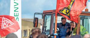 Kalt erwischt. Am 13. März hatte Senvion in Hamburg überraschend mitgeteilt, rund 730 Stellen in Deutschland streichen zu wollen. 120 Beschäftigte sind in Trampe von der Schließung des Senvion-Windkraftanlagenwerks betroffen.