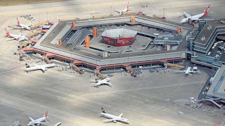 FDP und Geschäftsreisende kämpfen um die Offenhaltung des Flughafens Tegel.