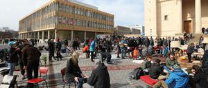 Der Alte Markt wurde zwischen FH und Obelisk zum "Außenwohnzimmer" gestaltet.