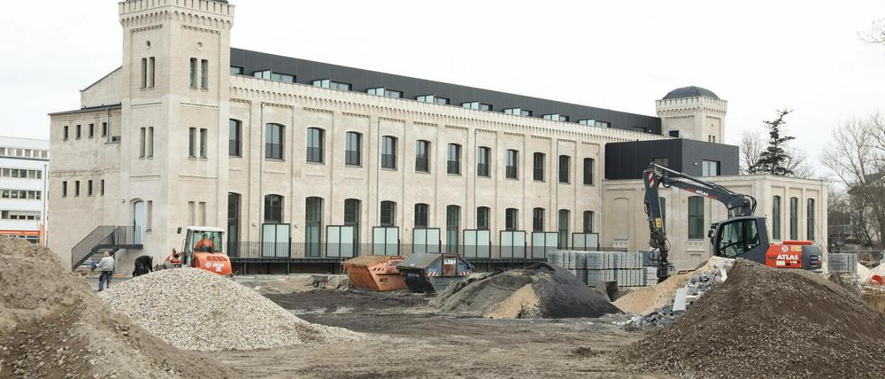 Mehr als 150 Jahre alt ist die Fabrikhalle der Jutespinnerei. Nach Sanierung und Anbau soll sie das Zentrum eines neuen Wohnquartiers in Zentrum Ost werden.