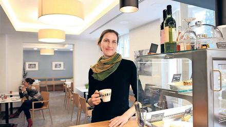 Zeit für ein neues Projekt. 2005 startete Steffi Wübbenhorst gemeinsam mit ihrer Schwester das Café Kieselstein in der Hegelallee. Im Januar hat sie nun auf dem Telegrafenberg ihr zweites Café eröffnet. Dort gibt es neben einer Auswahl selbstgebackener Kuchen auch wechselnde Mittagsgerichte.