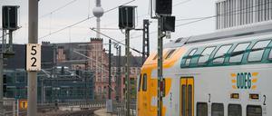 Buttersäure: Der Zugbegleiter schickte die Reisenden im Zug von Berlin nach Cottbus in andere Waggons.