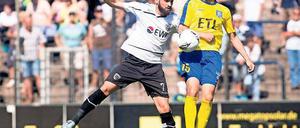 Das Warten hat ein Ende für Bilal Cubukcu (l.). Heute warten Hiromu Watahiki und Lok Leipzig auf den SVB.