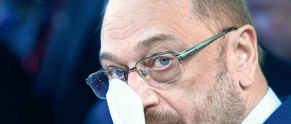 Nah dran. Martin Schulz beim Besuch der Firma Pedag.