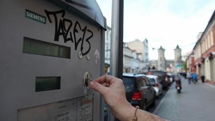 In Potsdams Innenstadt muss man künftig nahezu überall fürs Parken bezahlen.