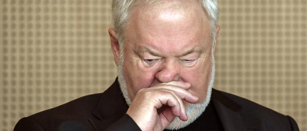 Ex-Hotelier Axel Hilpert ist in Frankfurt (Oder) zu einer Haftstrafe von drei Jahren und neun Monaten verurteilt worden.