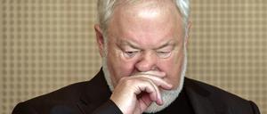 Ex-Hotelier Axel Hilpert ist in Frankfurt (Oder) zu einer Haftstrafe von drei Jahren und neun Monaten verurteilt worden.