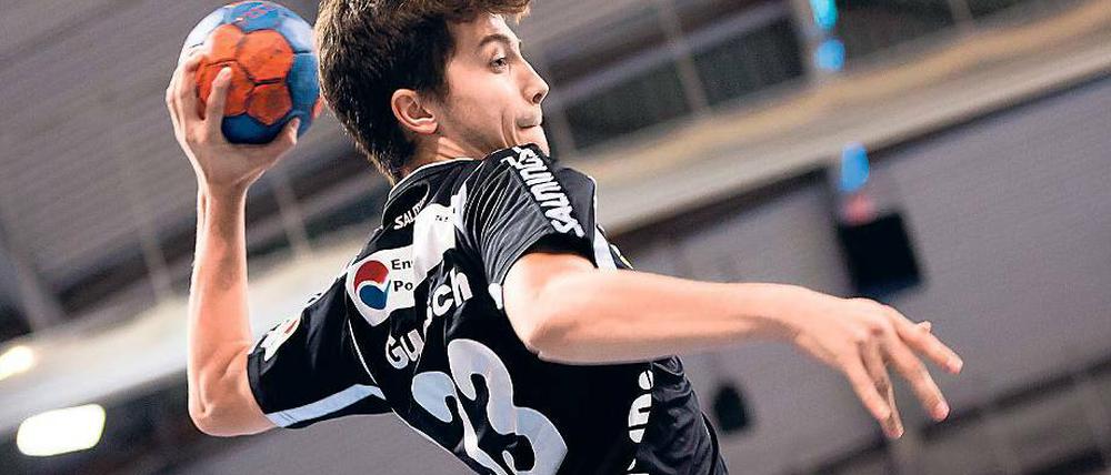 Final getroffen. Nils Gugisch erzielte für den VfL Potsdam das 30:30.