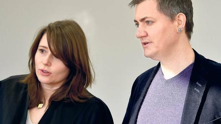 14 Monaten zur Bewährung. Linke-Politiker Peer Jürgens, hier mit seiner Anwältin Marlen Block, hat letztlich nicht nur sich selbst geschadet, sondern auch seiner Partei. Das findet etwa Fraktionschef Ralf Christoffers.