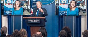 Alltag mit dem Präsidenten. Trump oder auch sein Sprecher Sean Spicer (Foto) im Briefing-Raum des Weißen Hauses lassen Journalisten ihre Geringschätzung spüren.