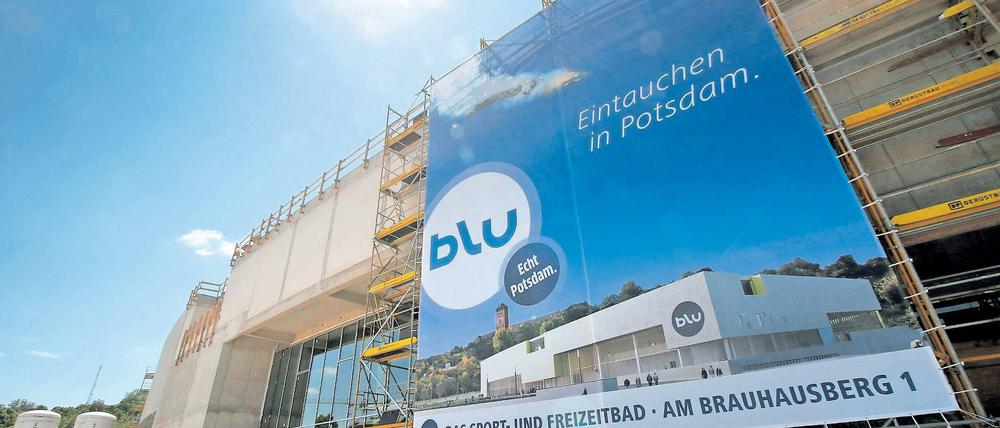 Ins Blaue hinein. Potsdams neues Bad soll „blu“ heißen. Diesen Namen hat eine Berliner Agentur entwickelt, die angekündigte Bürgerbeteiligung gab es nicht.