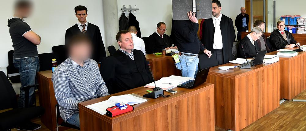 Die Angeklagten.