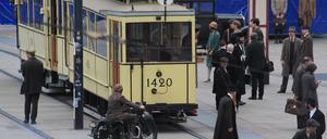 Dreharbeiten zu "Babylon Berlin" auf dem Berliner Alexanderplatz im Sommer 2016.