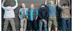 Zeigen Gesicht. Andreas Dresen und Axel Prahl, mit Band.