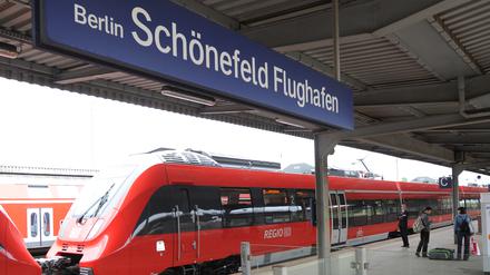 Bahnhof Schönefeld.