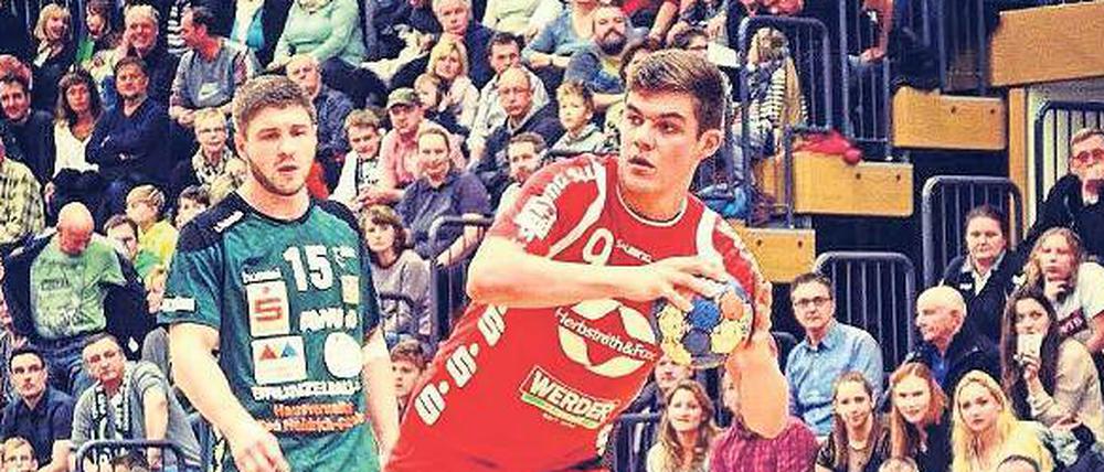Treffsicher. Robin Huntz gehört zu den besten Werfern der 3. Liga Nord. Präszision und Nervenstärke beweist er oft vom Siebenmeterpunkt.