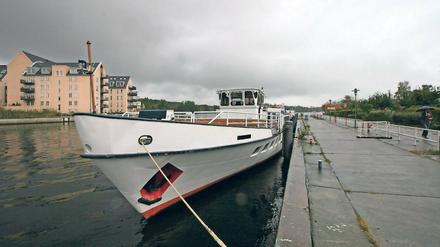 Kein Strom am Strom. Für Schiffe der Weissen Flotte gibt es zwar eine Stromversorgung. Weil die für Kreuzfahrtschiffe aber nicht reicht, gibt es nun Ärger mit Anwohnern.