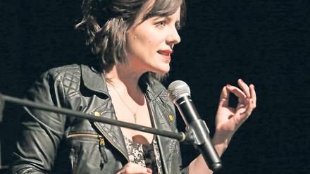 Vorleserin. Sarah Kuttner ist am Donnerstag zu Gast im Waschhaus. In ihrem neuen Roman erzählt sie die bedrückende Geschichte einer Familie in Auflösung.