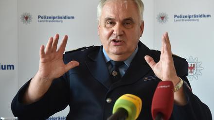 Brandenburgs Polizeipräsident Hans-Jürgen Mörke rechnet damit, dass die terroristische Gefahr ein bleibendes Phänomen bleiben wird.