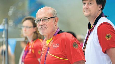 Institution am Beckenrand. Norbert Warnatzsch gehört zu den erfolgreichsten Schwimmtrainern der Welt.