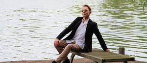 Wolfgang Joop am Heiligen See in Potsdam.