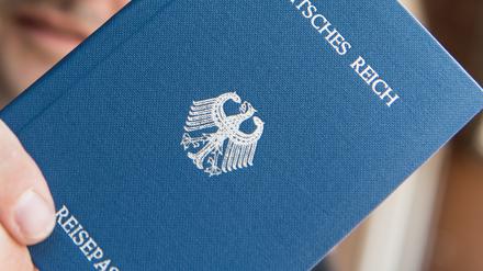 Reichsbürger lehnen die Bundesrepublik Deutschland ab, für sie existiert das Deutsche Reich weiter.