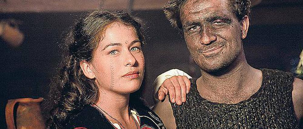 Im Rennen. H. Confurius und F. Lau (v.l.) beim Dreh von „Das kalte Herz“.