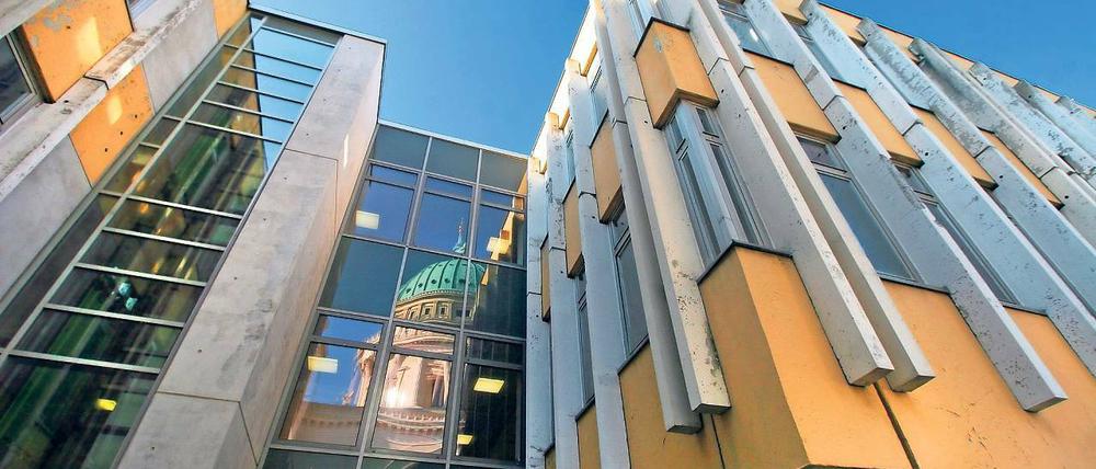 Ausgedient. Oberbürgermeister Jakobs hatte angekündigt, auf dem Grundstück der Fachhochschule am Alten Markt eine Bebauung durch die Wohnungsbaugenossenschaften zu ermöglichen.