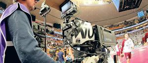 Unter Ausschluss. Von der Handball-WM in Frankreich wird es keine Bilder im frei empfangbaren Fernsehen geben. Das könnte noch eine Chance für Online-Portale sein.