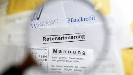 "Während der Weihnachtstage soll sich niemand Sorgen wegen Steuerrückständen machen müssen", erklärte Finanzminister Christian Görke (Linke).