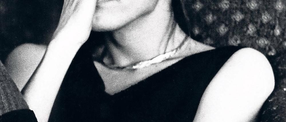 Eigenwillig. Der Autor Ronald M. Schernikau verließ 1989 die BRD in Richtung DDR, um dort in einer Hellersdorfer Platte zu leben – und verwahrte sich auch sonst gegen einfache Zuordnungen. Literarisch war er der Rechten zu politisch, der Linken zu poetisch.