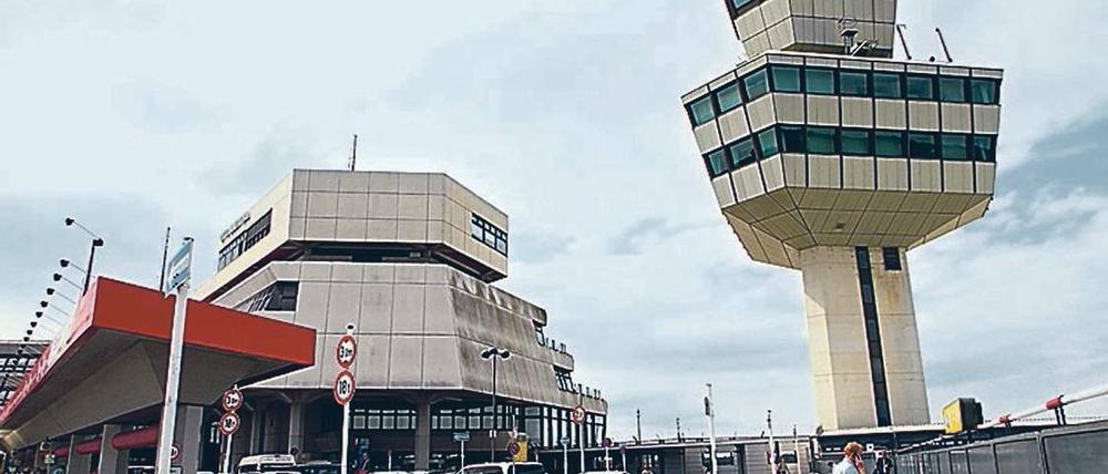 Alles anders? Eigentlich steht die Nachnutzung für den Flughafen Tegel bereits fest. Ins Terminal soll die Berliner Beuth Hochschule ziehen. Drum herum wollen Forscher und Unternehmer in der „Urban Tech Republik“ an der Stadt der Zukunft arbeiten.