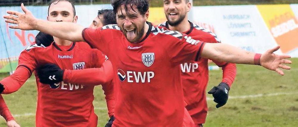 Eröffnung des Torreigens. Andis Shala traf zum Babelsberger 1:0.