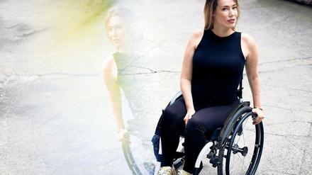 Mehr als ihr Rollstuhl. Laura Gehlhaar lebt trotz der Behinderungen, die sie vor allem durch ihre Umwelt erfährt, gern in Berlin. Ihr Rollstuhl, sagt sie, sei ihr „Arschlochfilter“.