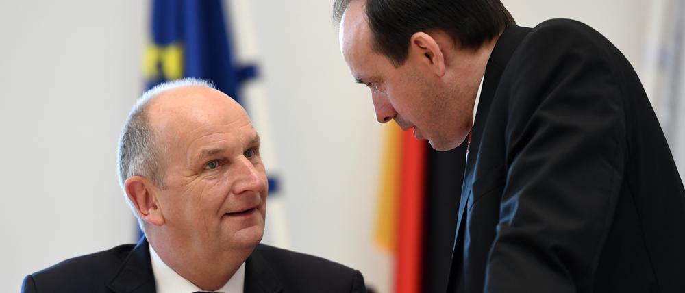 SPD-Landeschef Ministerpräsident Dietmar Woidke (l.) und Ingo Senftleben, CDU-Landeschef und Fraktionsvorsitzender im Landtag.